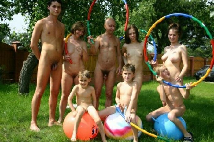 Collection of the best photos about nudism